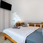 Baeckerhus - 4 *